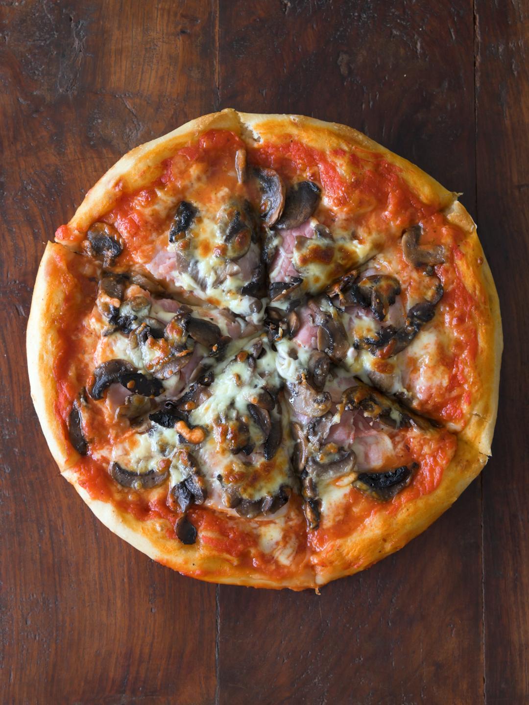 Ham and Mushroom Pan Pizza